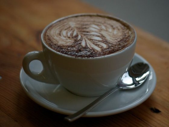 Чашка кофе латте-арт
