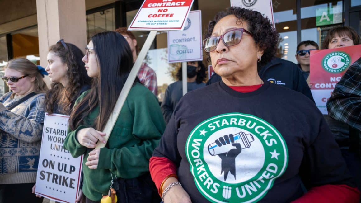 В Старбакс бастуют
