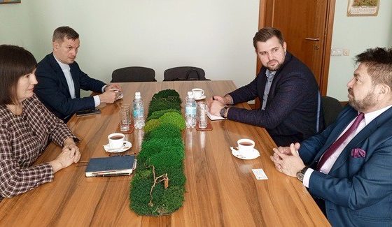 https://kvnews.ru/news-feed/biznesmen-iz-kolumbii-planiruet-importirovat-v-omsk-kakao